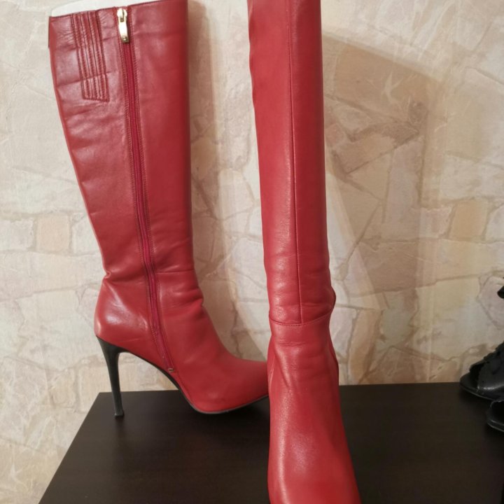 Красные сапоги