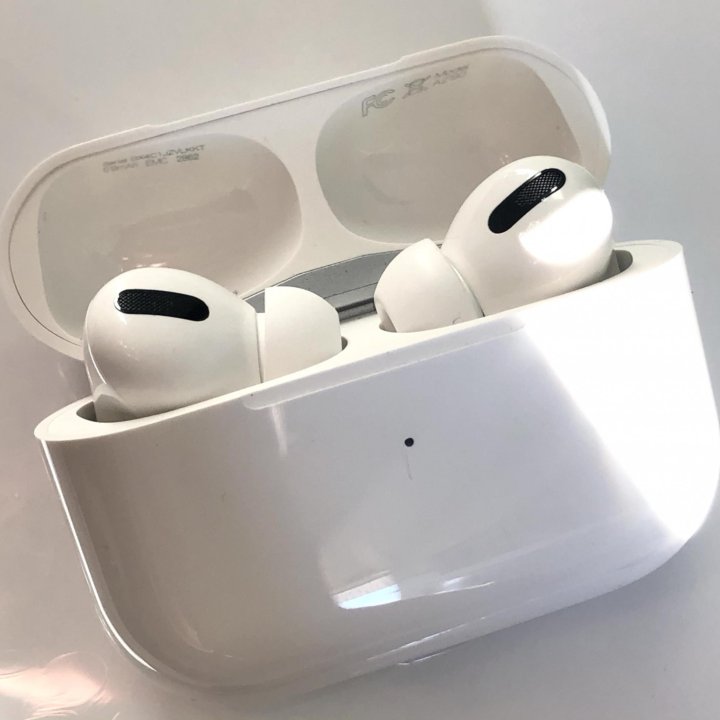 Apple AirPods Pro новые версии????