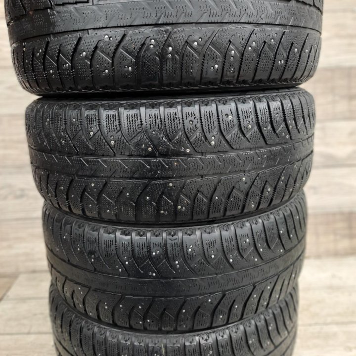 235/55/19, Bridgestone 7000, 4 шт