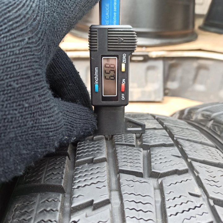 Зимние шины Dunlop 175/65 R15