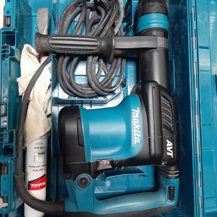 Отбойный молоток Makita HM0871C