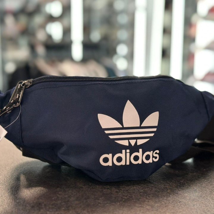 Бананка Adidas