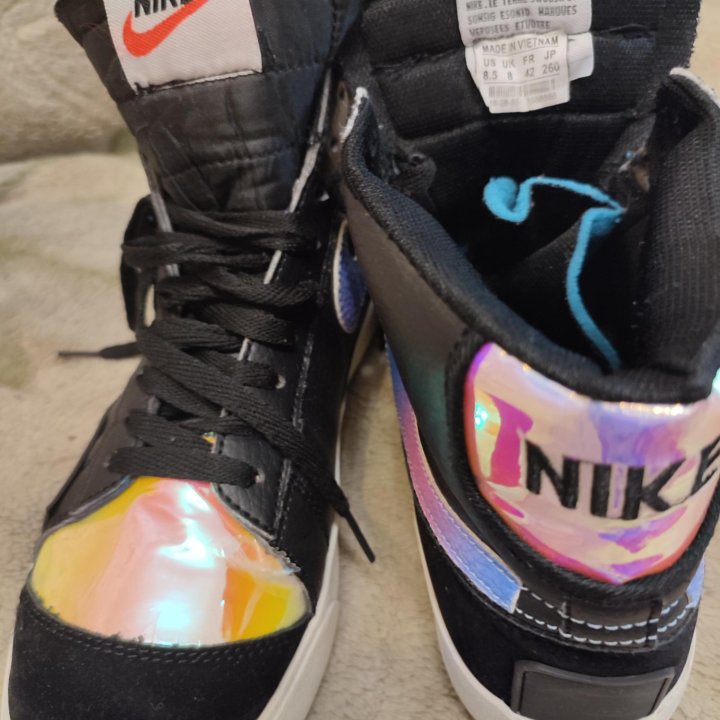 Ботинки 41-42