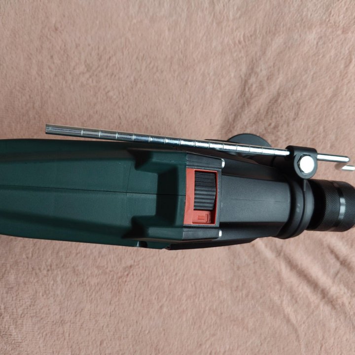 Продам ударную дрель Metabo SBE 760 (новая)