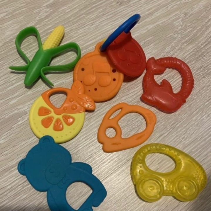 Пакет различных игрушек