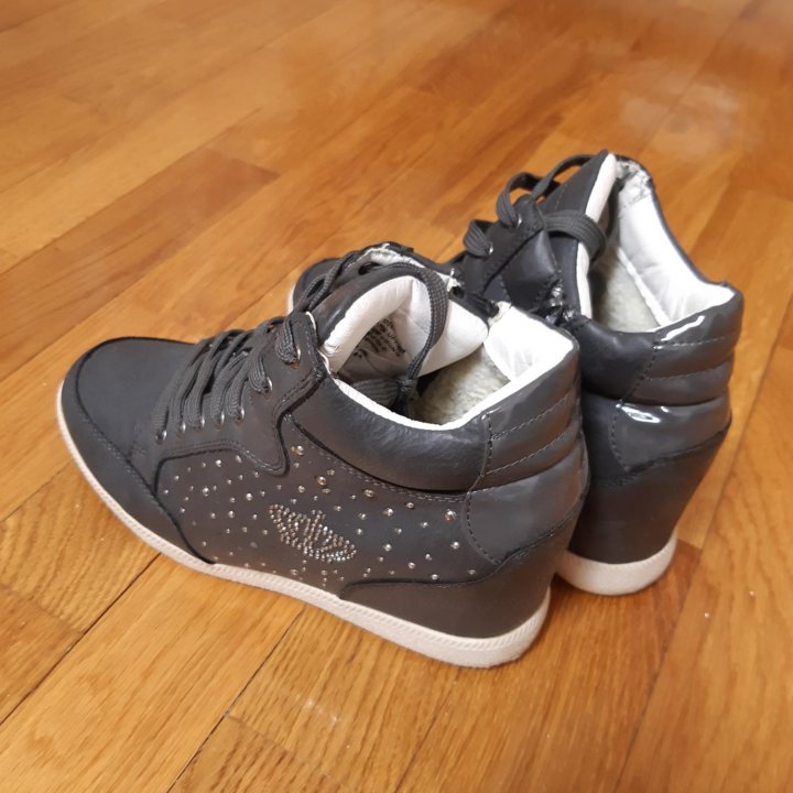 Кеды теплые 38 разм.