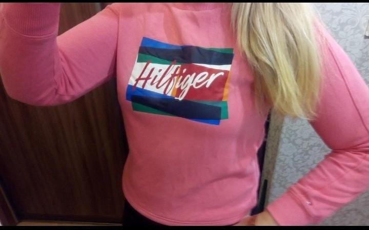 Свитшот Tommy Hilfiger.Оригинал,вышлю