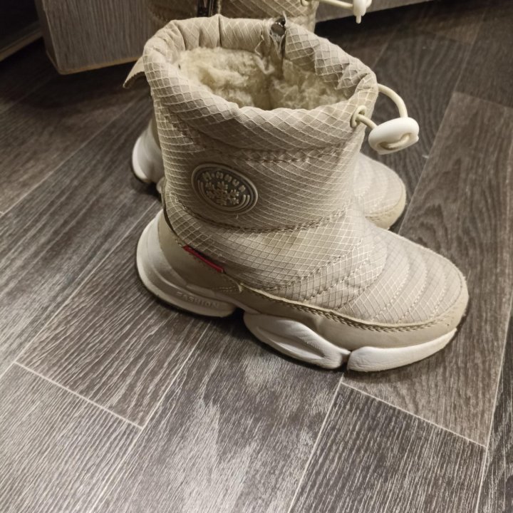 Детские сапоги