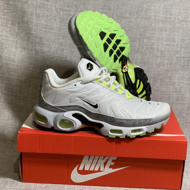 Кроссовки Nike Air Max Plus Tn