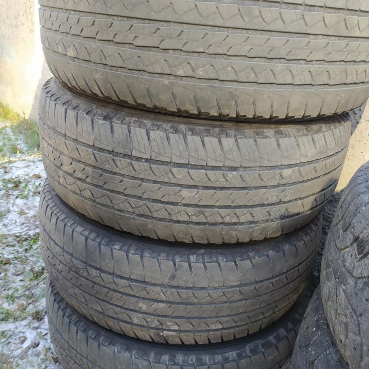 Комплект шин 265/65R17