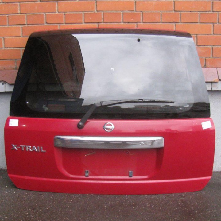 Дверь багажника Nissan X-Trail NT30 T30