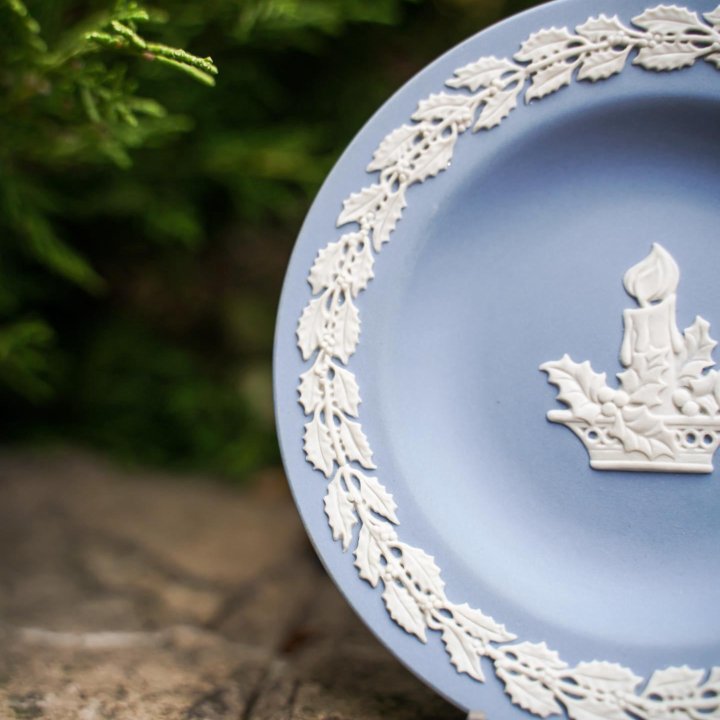 Wedgwood рождественское блюдце, Англия