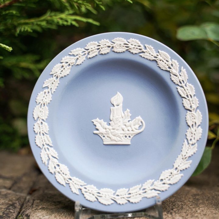 Wedgwood рождественское блюдце, Англия