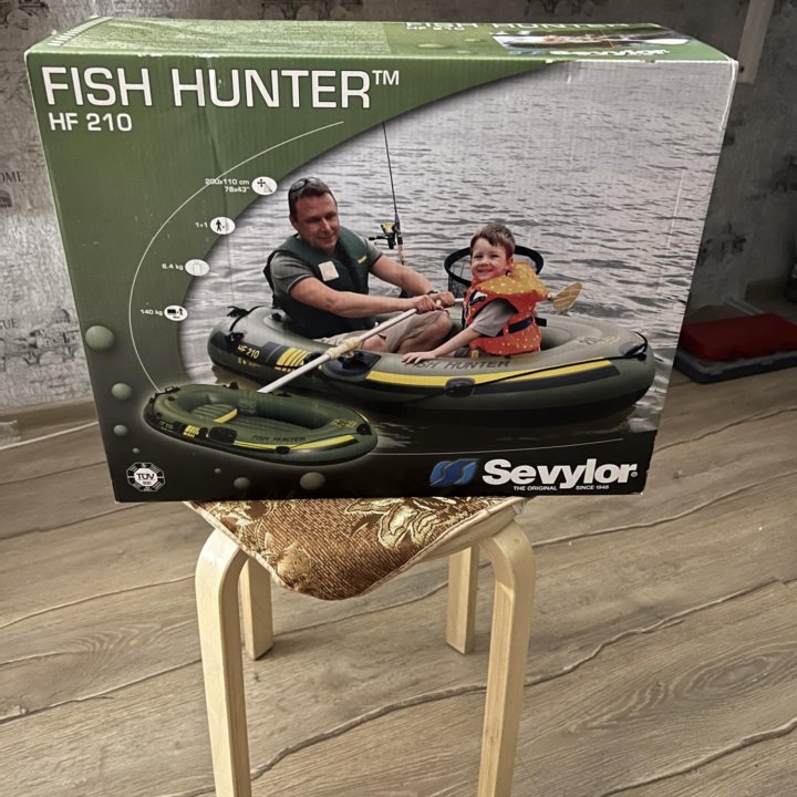 Лодка FISH HUNTER hf210