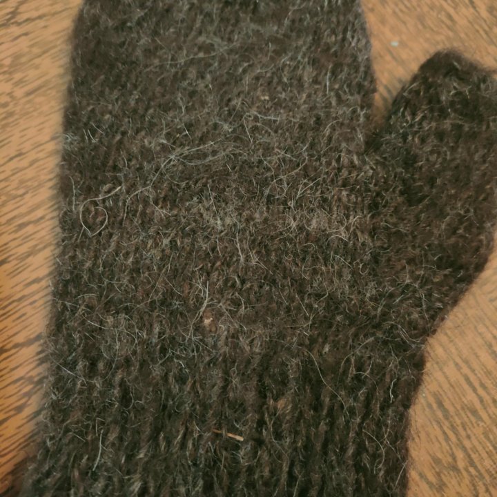 Варежки шерстяные