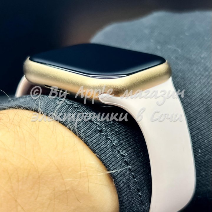 Apple Watch 8 41мм (безрамочный экран)