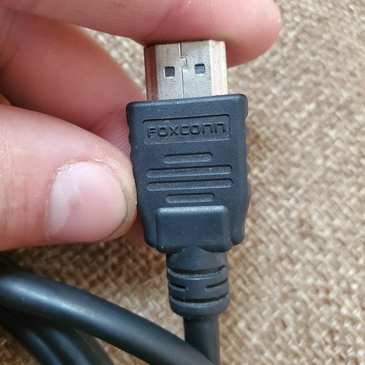 Кабели HDMI.