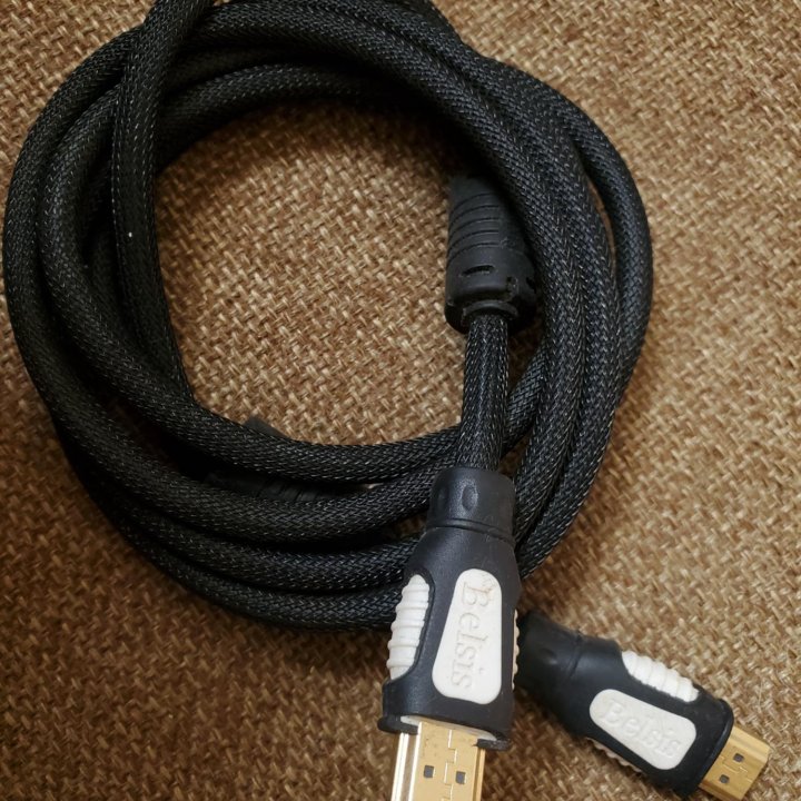 Кабели HDMI.