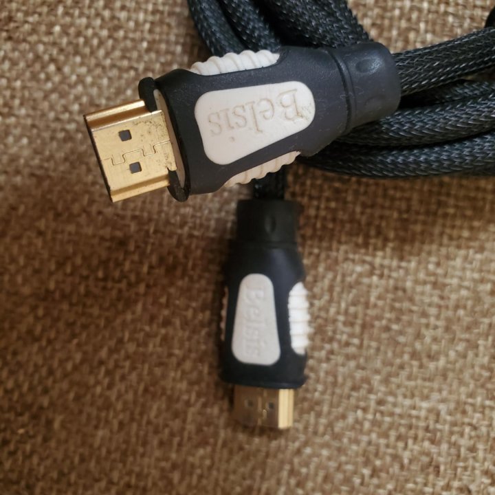 Кабели HDMI.