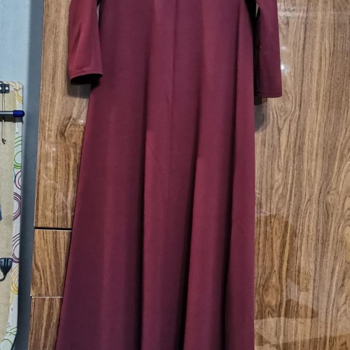 Платье длинное