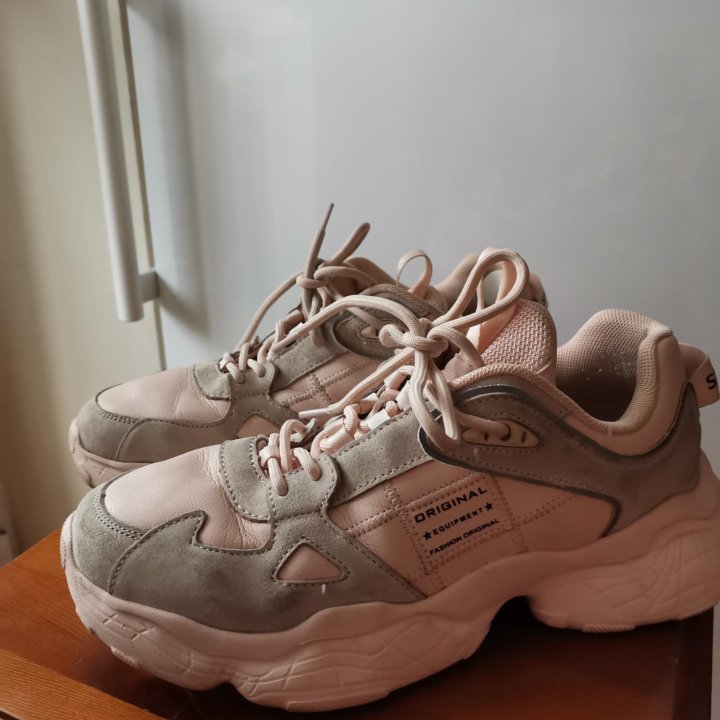 Кроссовки strobbs