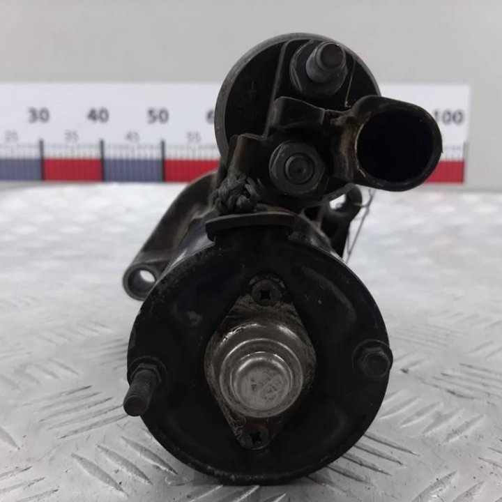 Стартер Audi A4 B7 2005г.