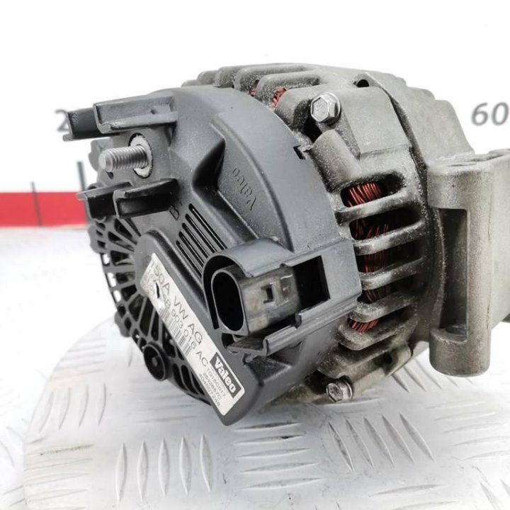 Генератор Audi A4 B7 2007г.