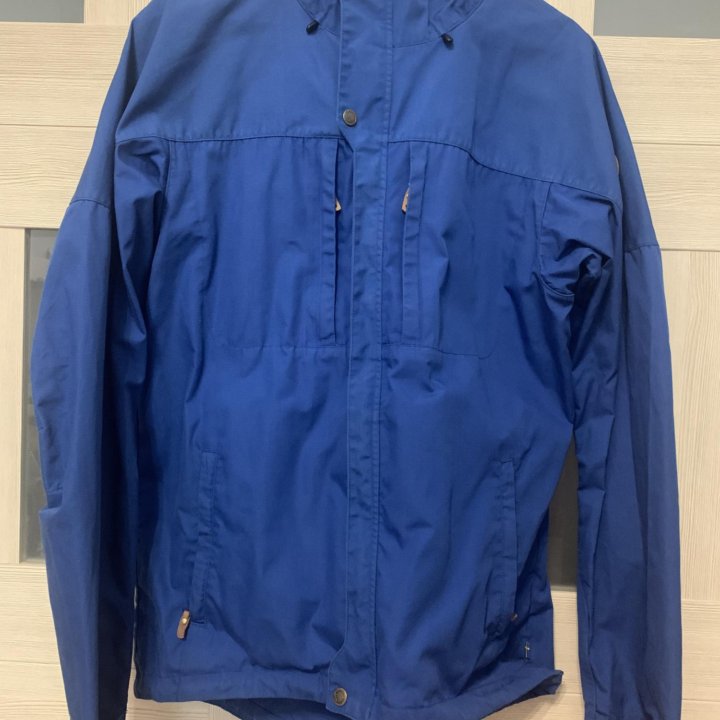 Ветровка Fjallraven Skogso Jacket deep blue