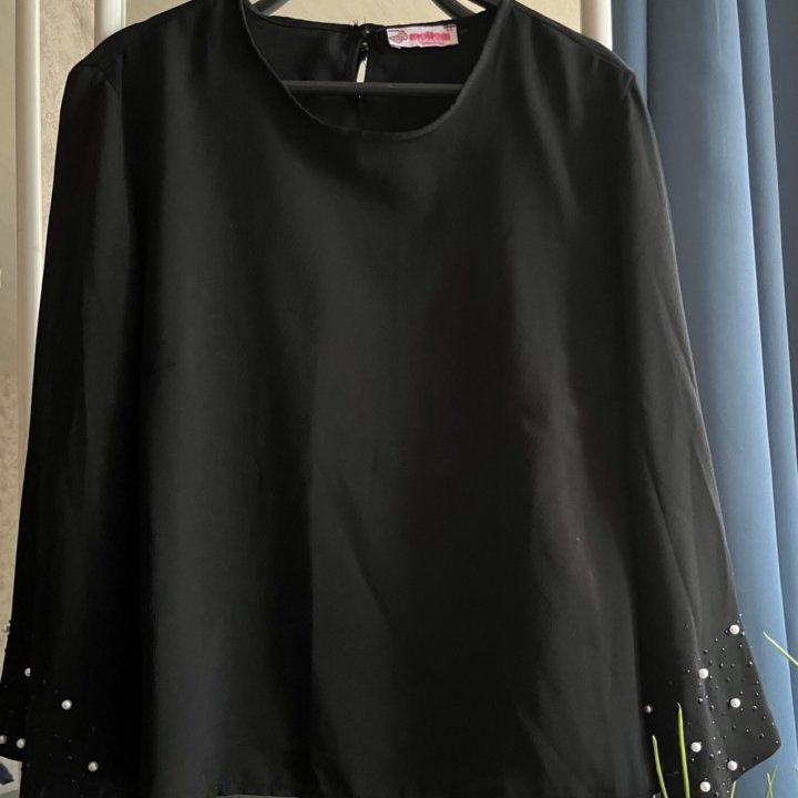 Блуза черная