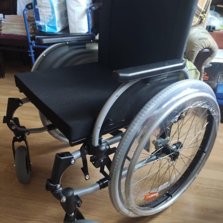 Инвалидная коляска