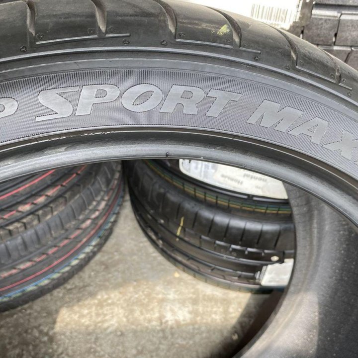 Dunlop SP Sport Maxx GT 285/35 R21 и 325/30 R21 105Y