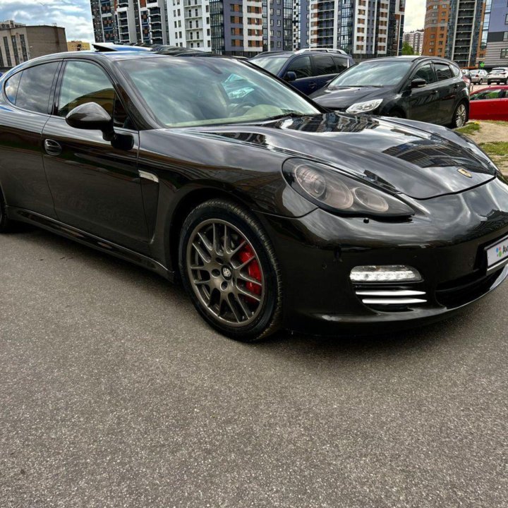 Porsche Panamera, 2010