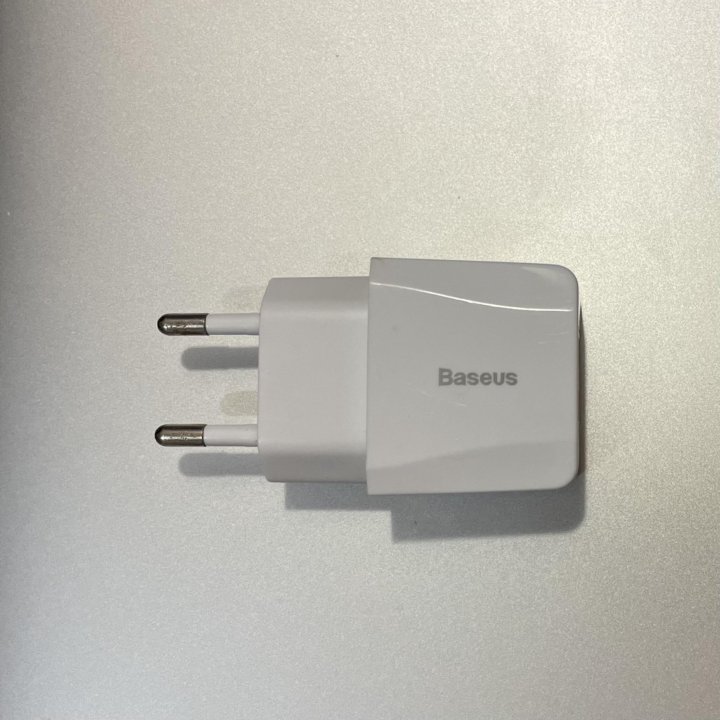 Baseus Mini Dual-U Charger