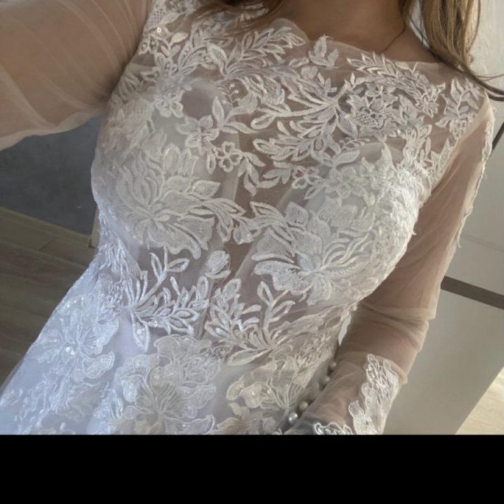 Свадебное платье