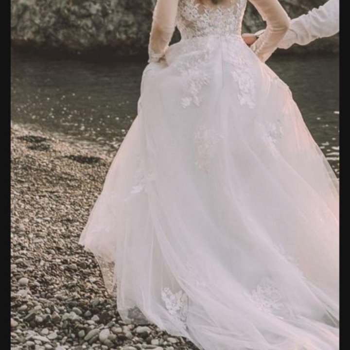 Свадебное платье