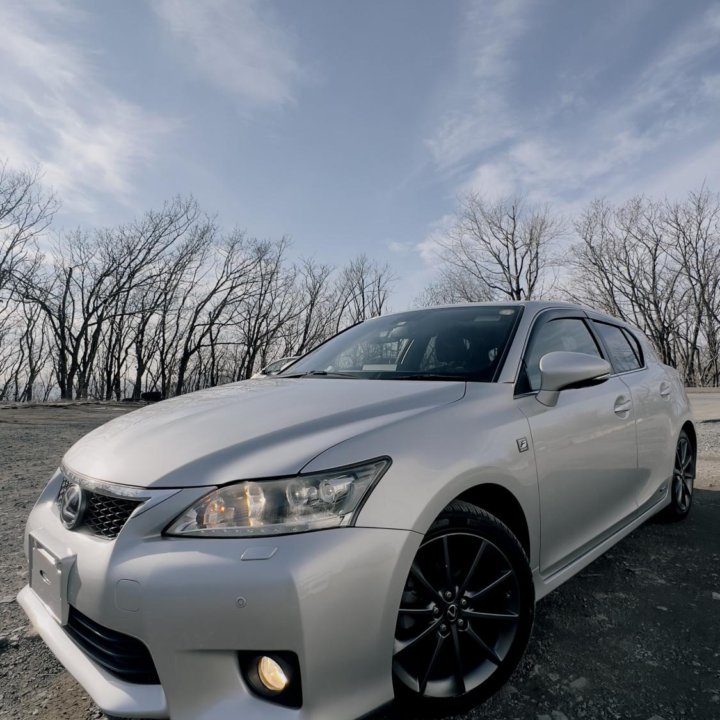 Lexus CT, 2012