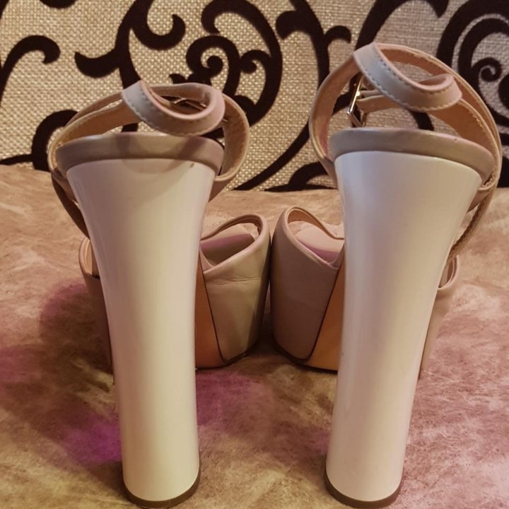 Босоножки vicini