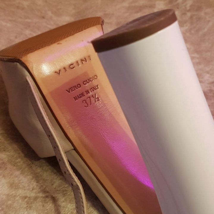 Босоножки vicini