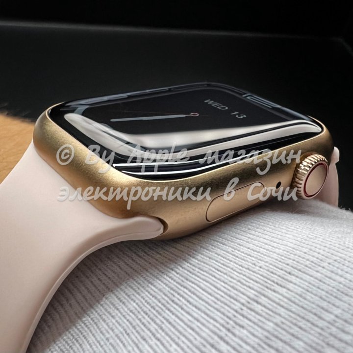Apple Watch 8 45mm (новые, экран без рамок)