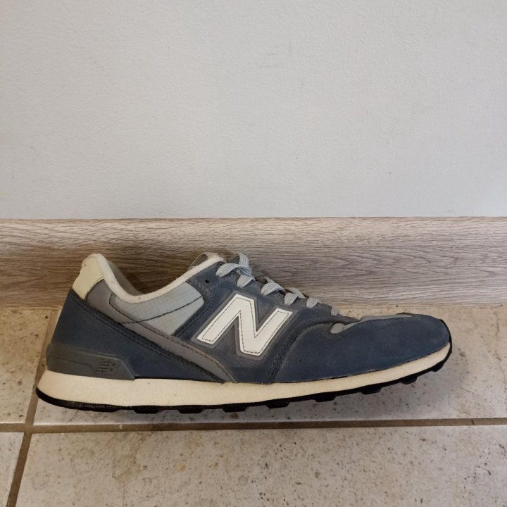 Кроссовки NB 696