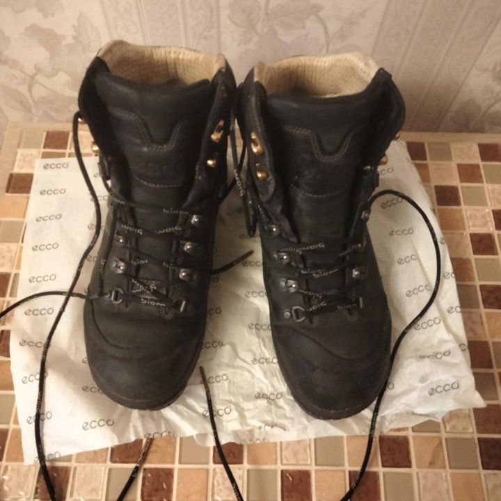 Ботинки для трекинга ECCO