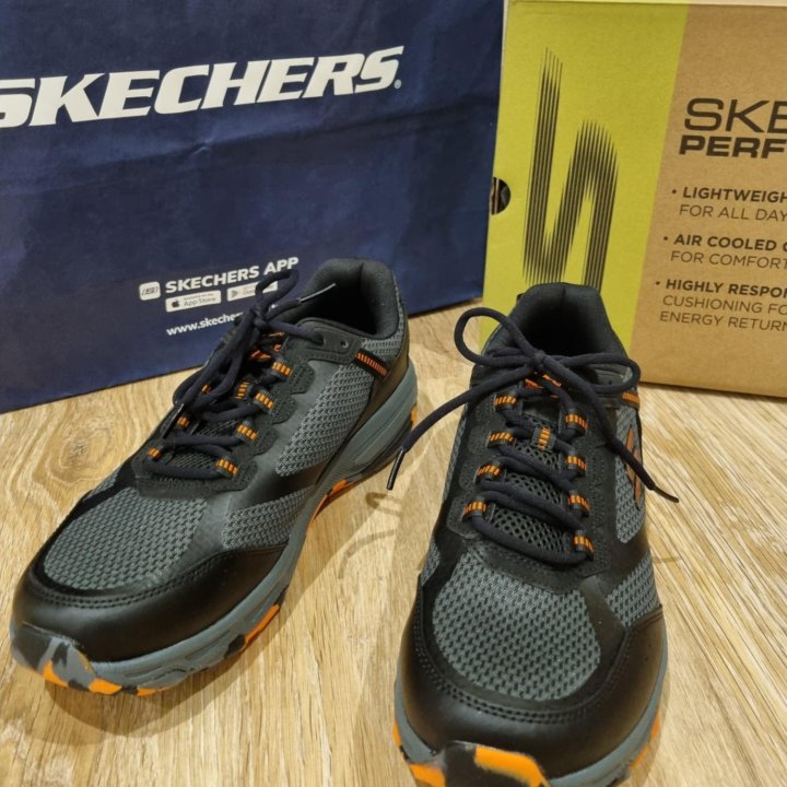 Кроссовки Skechers