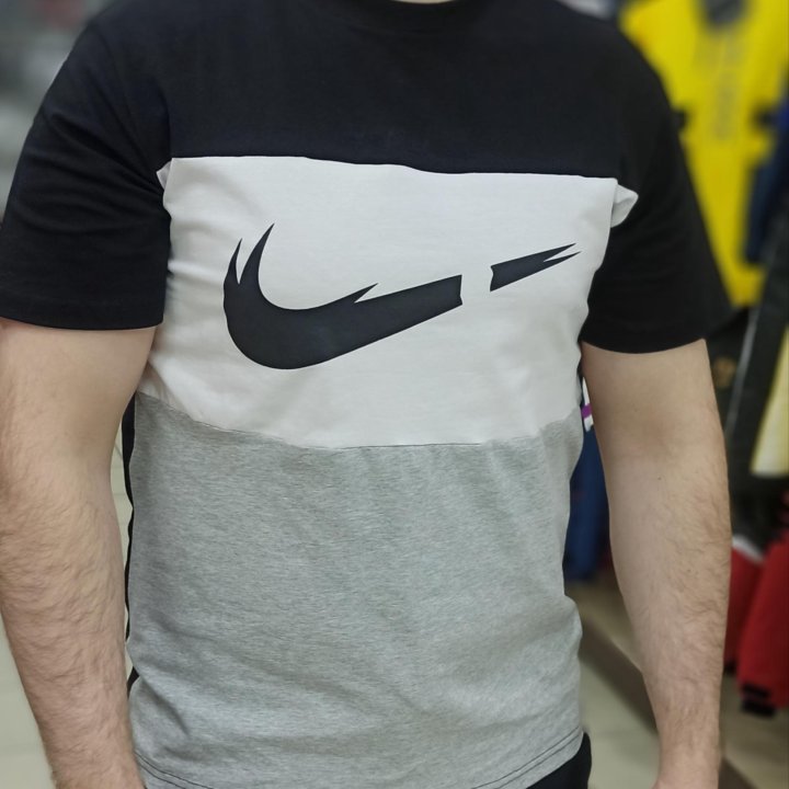 Футболка Nike