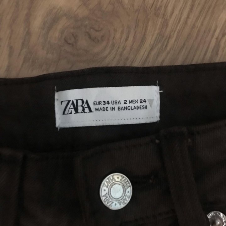 Джинсы Zara