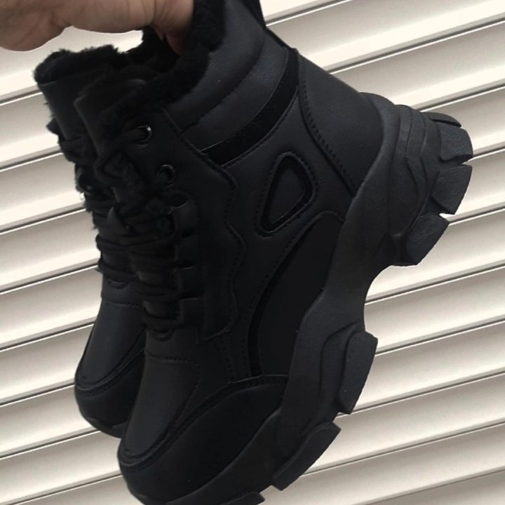 Кроссовки зима