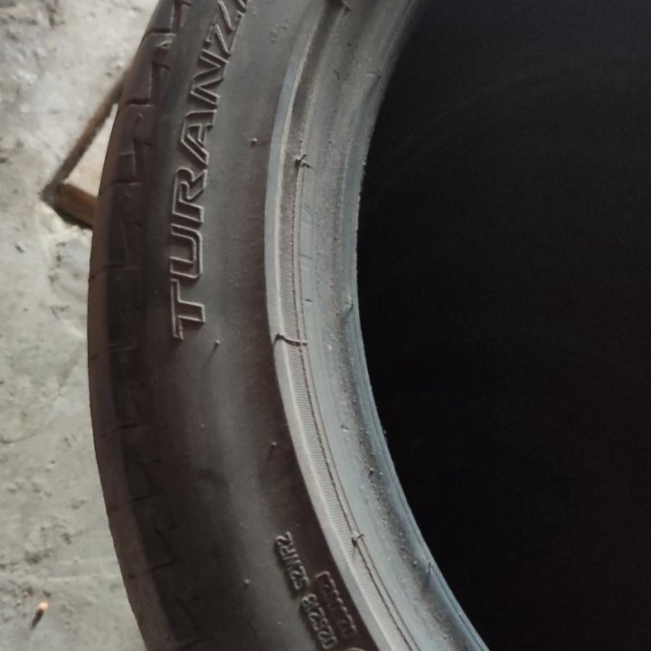 Шины brigstoun turanza 235/45 R18