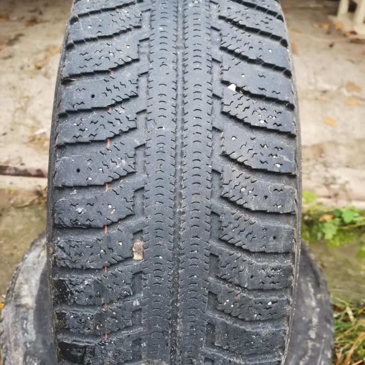 2 шт. Шины 195/65r15