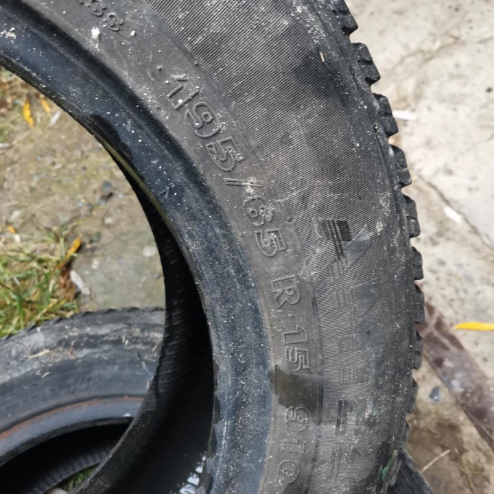 2 шт. Шины 195/65r15