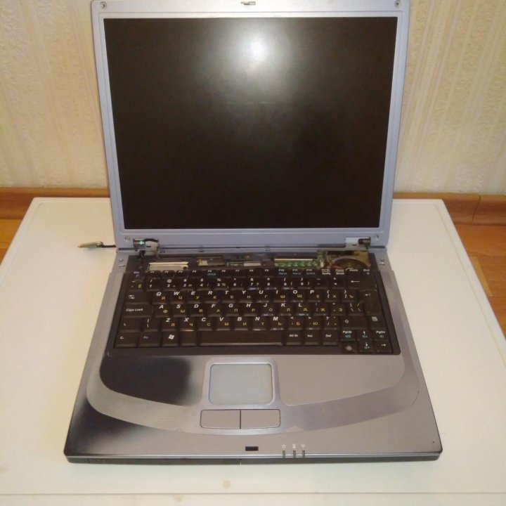 Ноутбук на запчасти Roverbook Nautilus B570 W