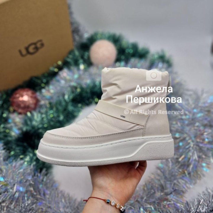 UGG Ash Inflated Boot - White